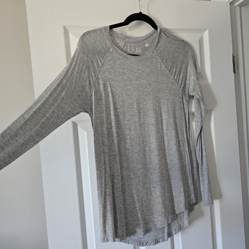 Aerie Heather Gray Long Sleeve Top With Thumb Holes - Picture 3 of 7